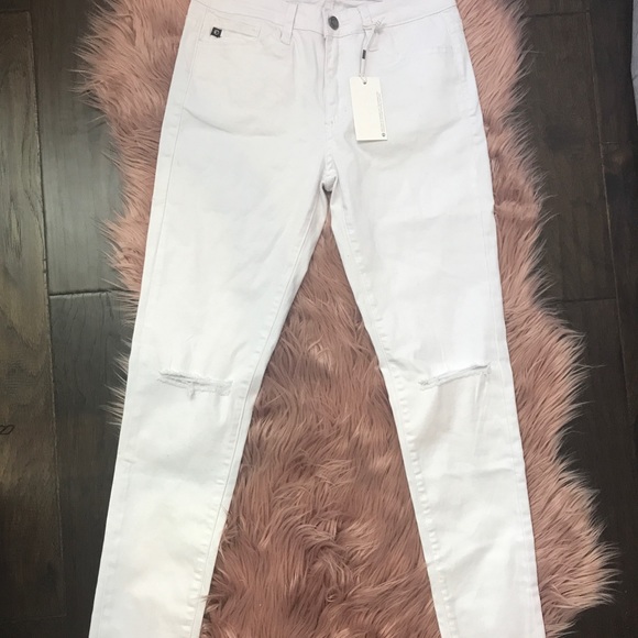Denim - 🆕 KANCAN white distressed skinnies